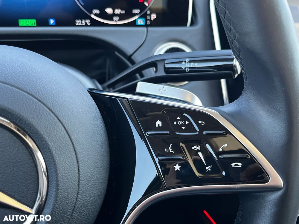 Mercedes-Benz E 400 4MATIC PHEV - 19