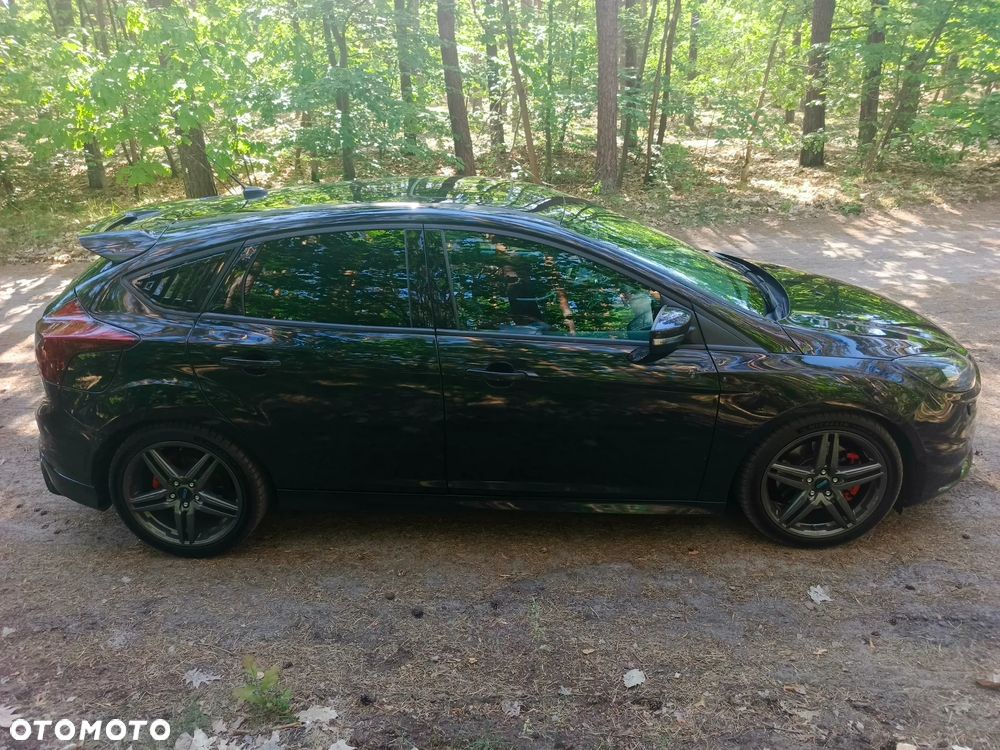 Ford Focus 2.0 EcoBoost ST - 4