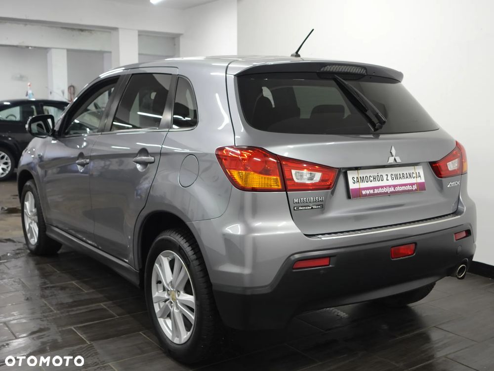 Mitsubishi ASX - 5