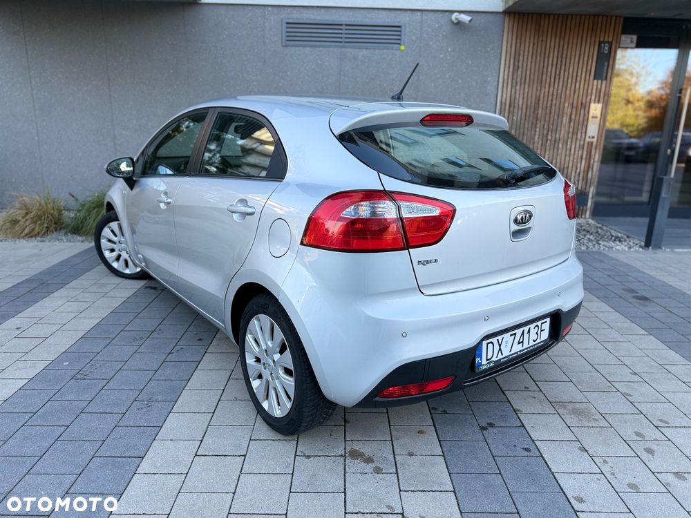 Kia Rio - 19