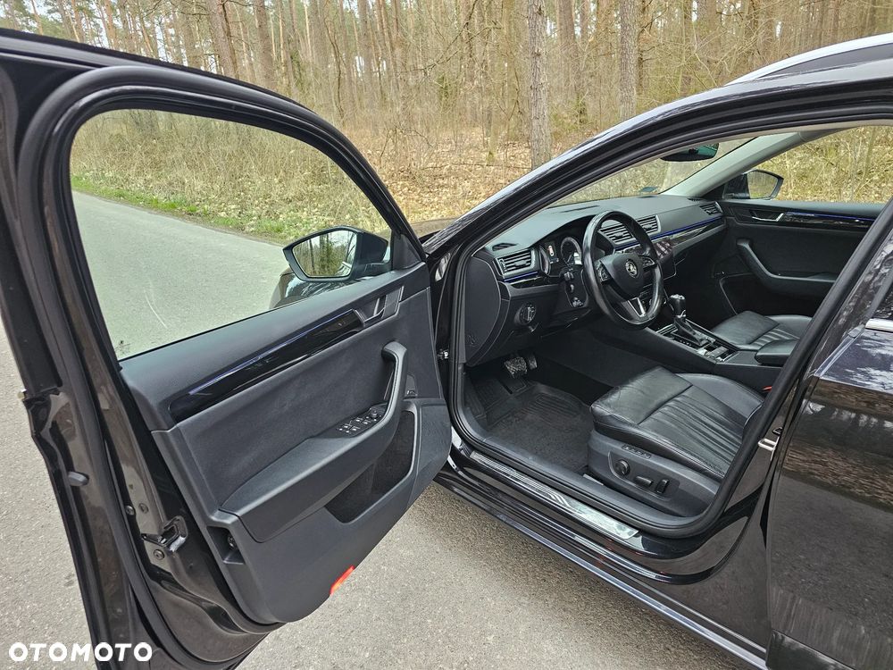 Skoda Superb 2.0 TDI SCR 4x4 L&K DSG - 9