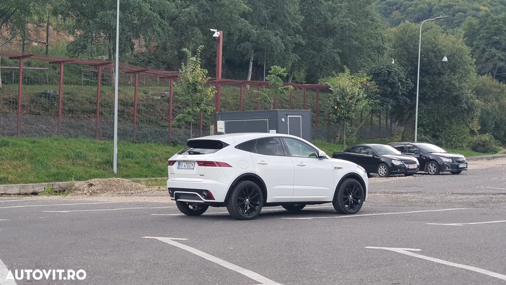Jaguar E-Pace P250 AWD R-Dynamic S - 11