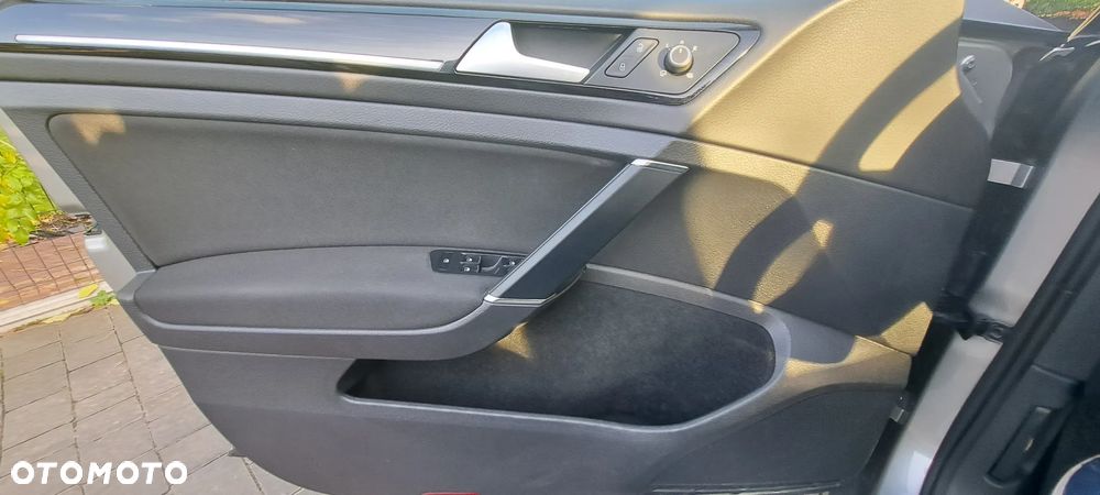 Volkswagen Golf 1.4 TSI BMT Highline - 19