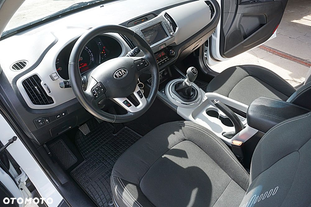 Kia Sportage - 16