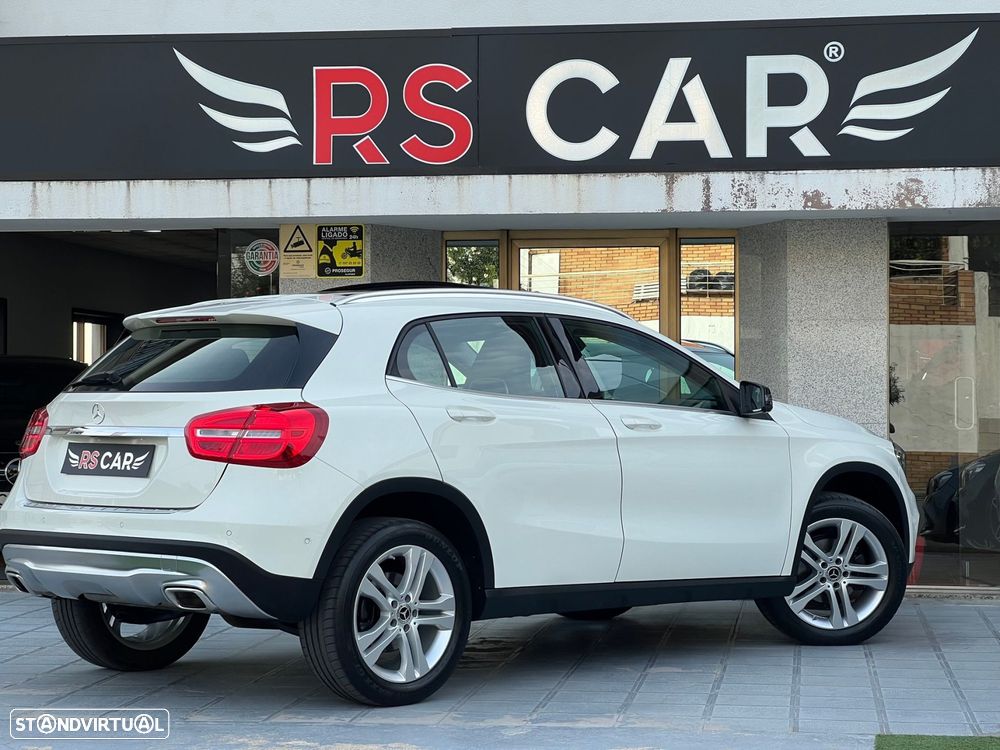 Mercedes-Benz GLA 220 d Urban 4-Matic - 9