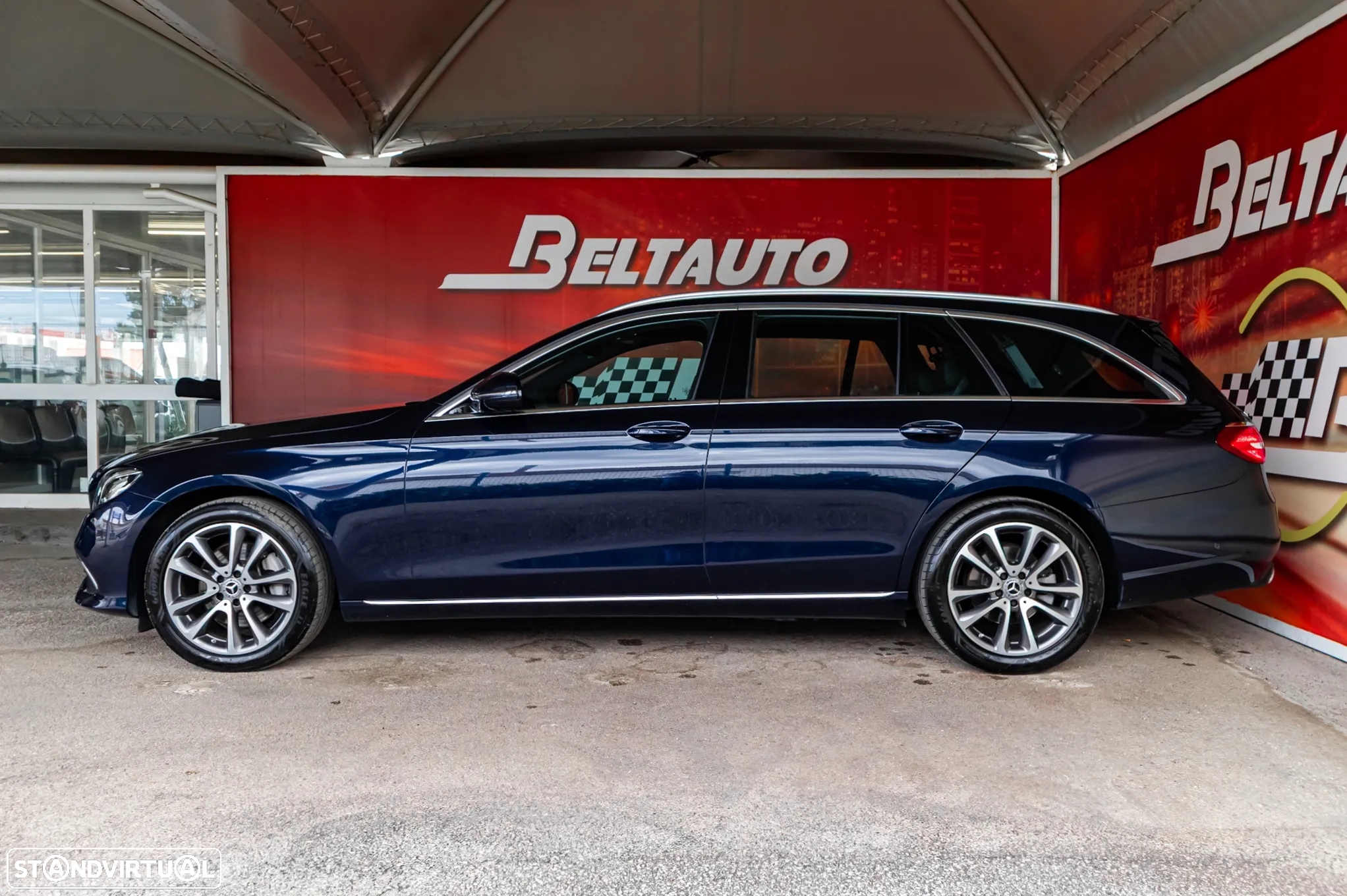 Mercedes-Benz E 220 d Exclusive 7L - 8
