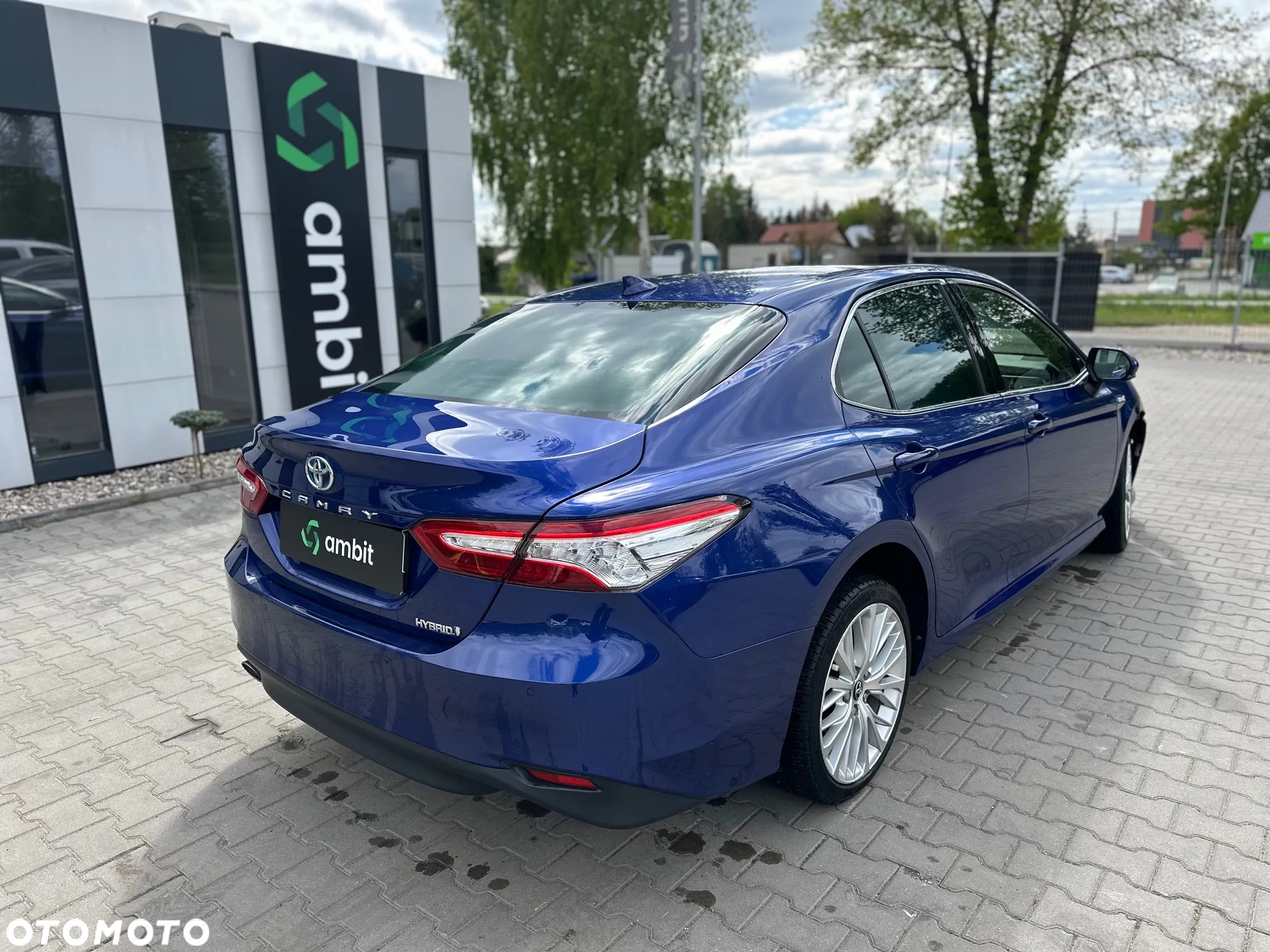 Toyota Camry - 7