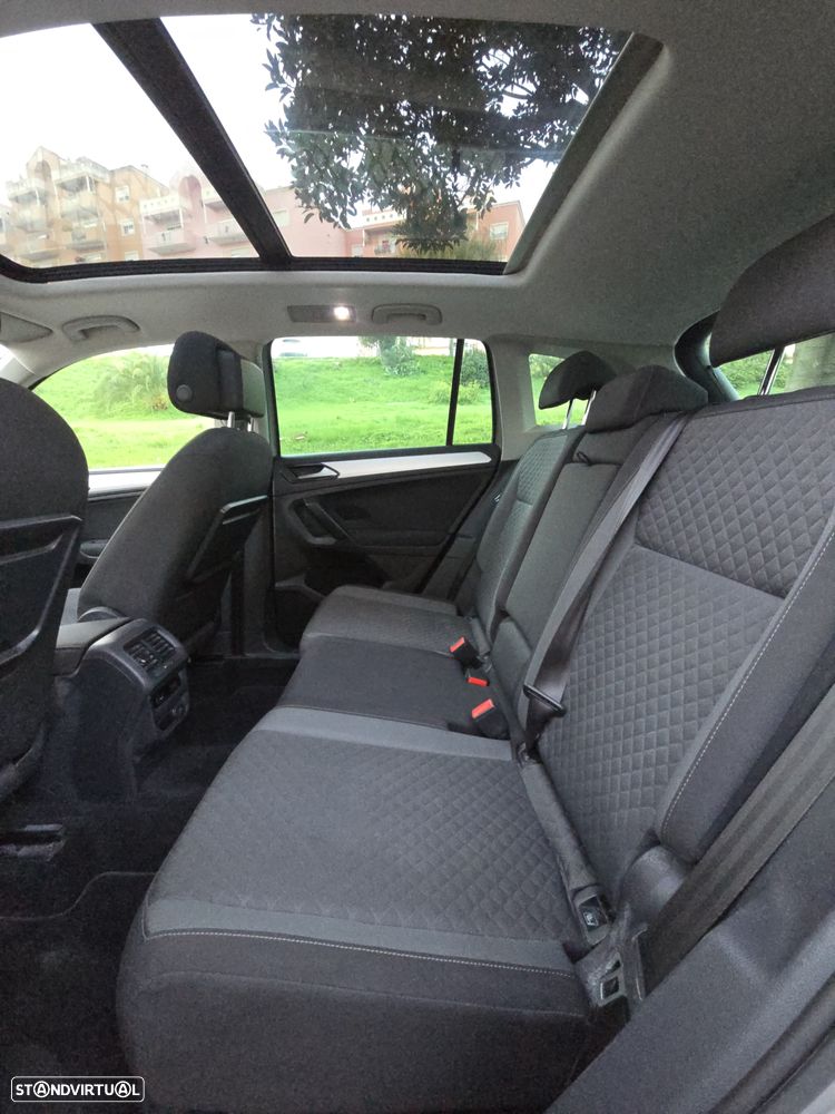 VW Tiguan 1.6 TDI Confortline - 26