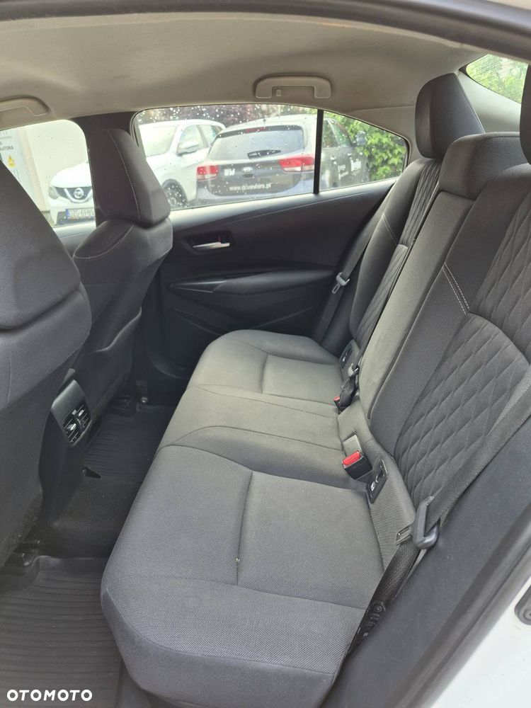 Toyota Corolla 1.8 Hybrid Active - 6