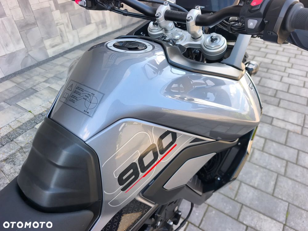 Triumph Tiger - 23