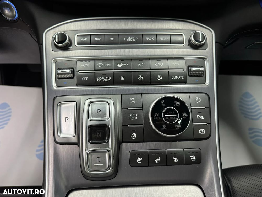 Hyundai Santa Fe 1.6 l 265 CP 4WD 6AT Luxury - 10