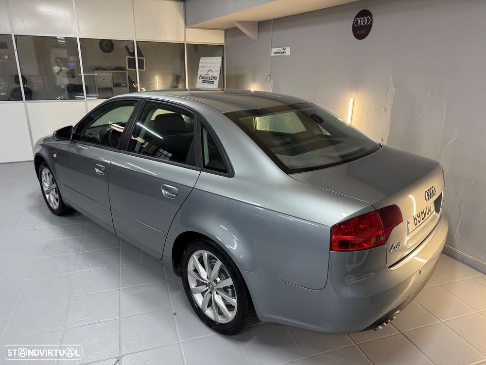 Audi A4 2.0 TDI Exclusive - 3