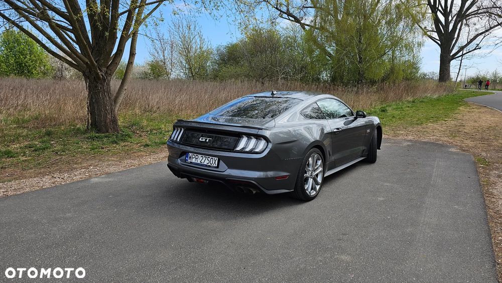 Ford Mustang - 5
