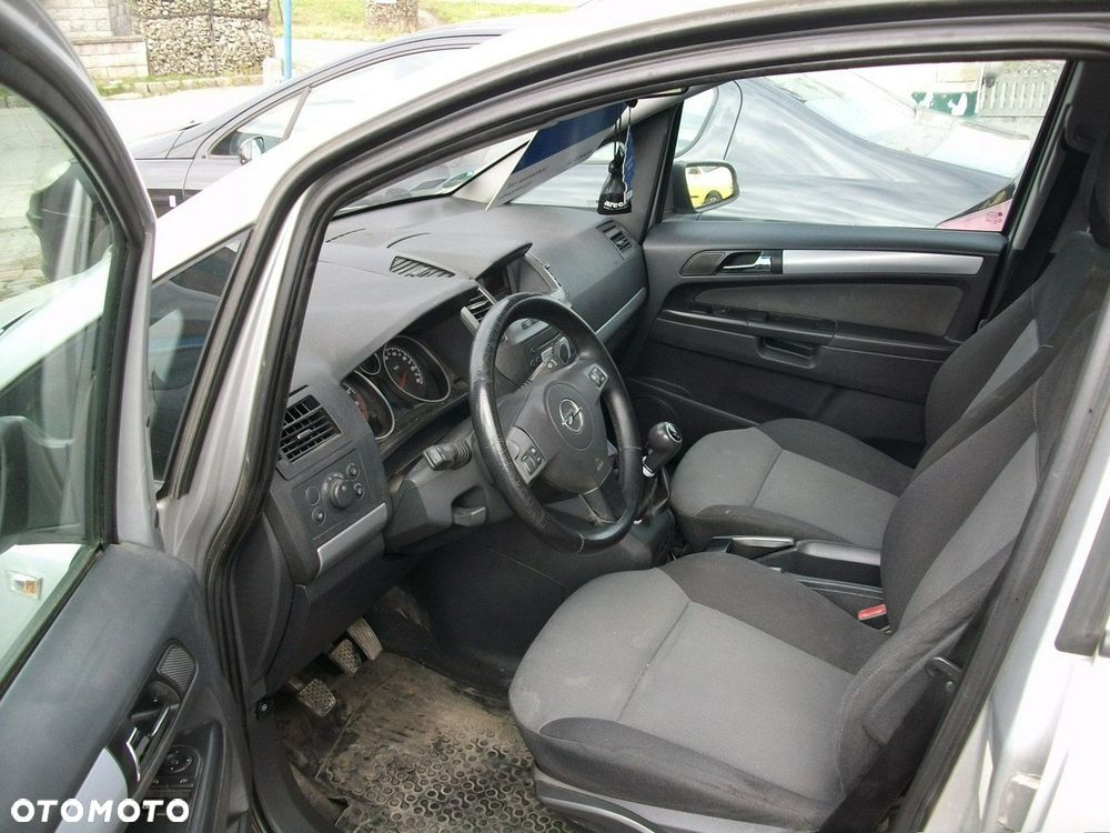 Opel Zafira - 7