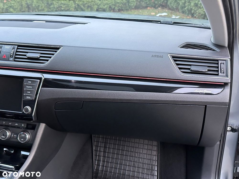 Skoda Superb 2.0 TDI DSG L&K - 20