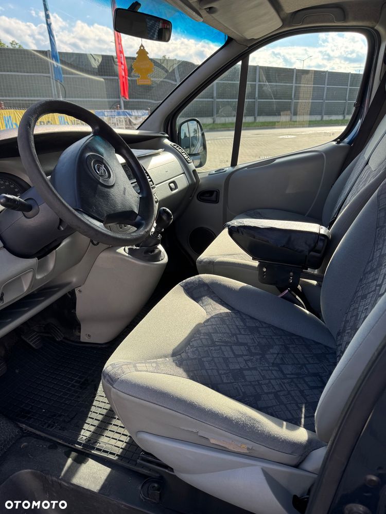 Opel Vivaro - 15