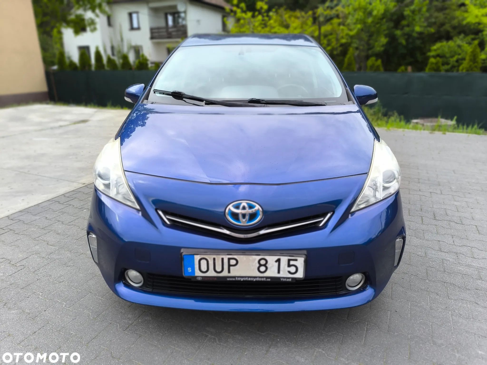 Toyota Prius+ (Hybrid) - 1