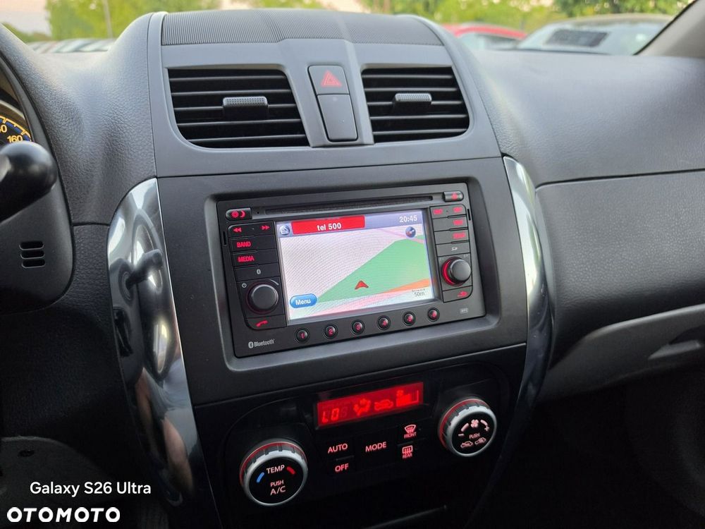 Suzuki SX4 - 36
