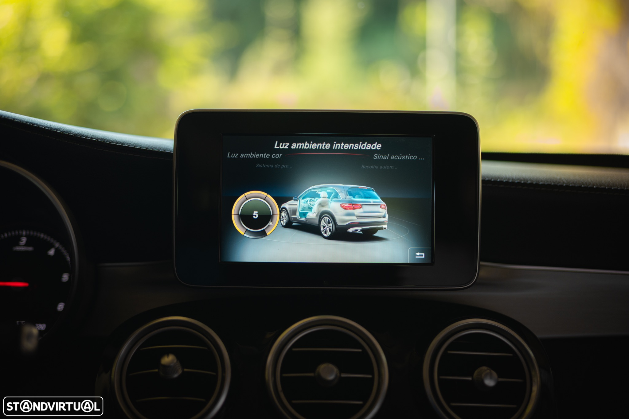 Mercedes-Benz GLC 220 d 4Matic 9G-TRONIC AMG Line - 40