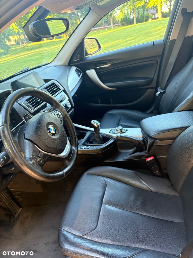 BMW Seria 1 118d Sport Line - 19