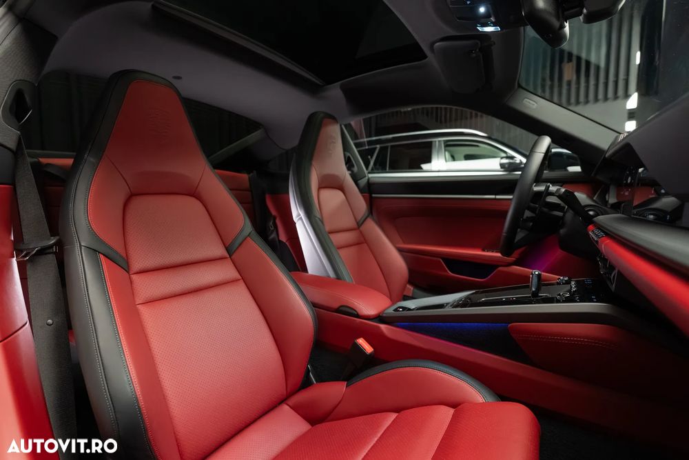 Porsche 992 - 33