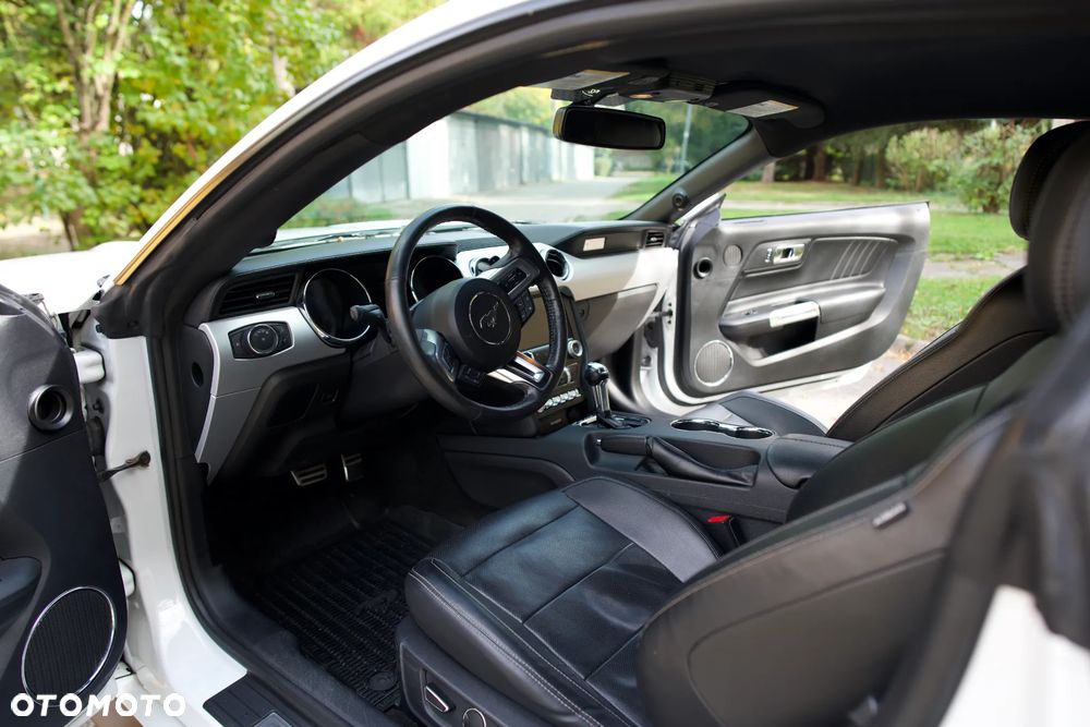 Ford Mustang 2.3 EcoBoost - 29