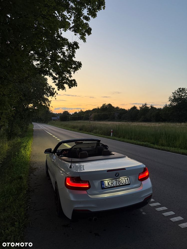 BMW Seria 2 220i - 2