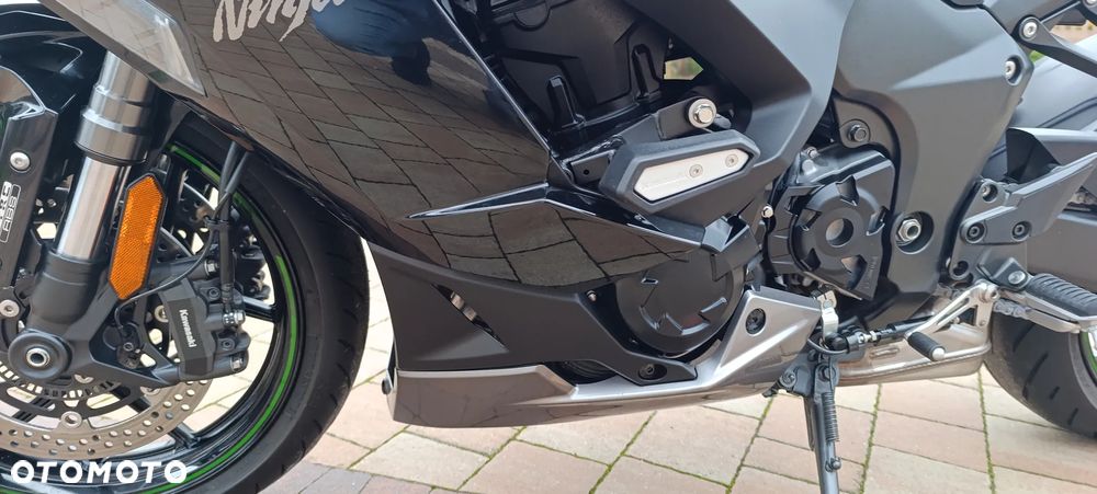 Kawasaki Ninja 1000 SX - 38