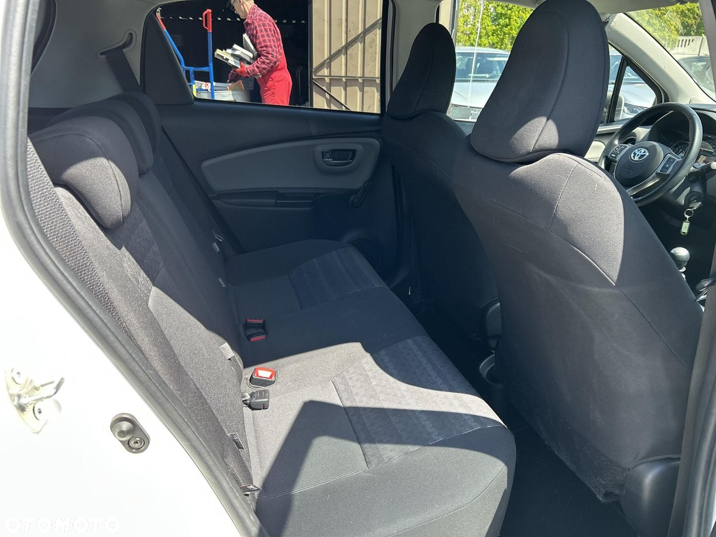 Toyota Yaris - 12