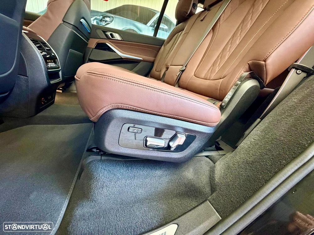 BMW X7 40 i xDrive Pack M Desportivo Pro - 47