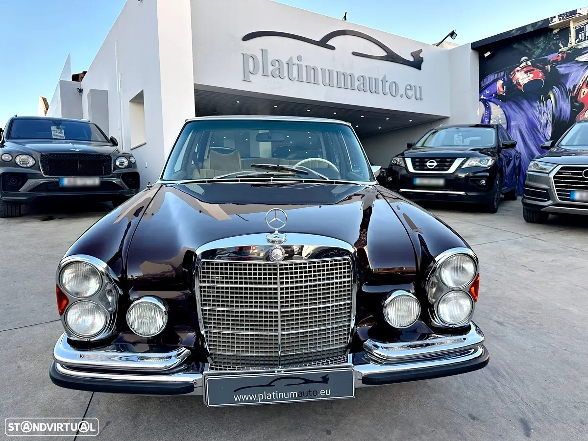 Mercedes-Benz 300 - 8