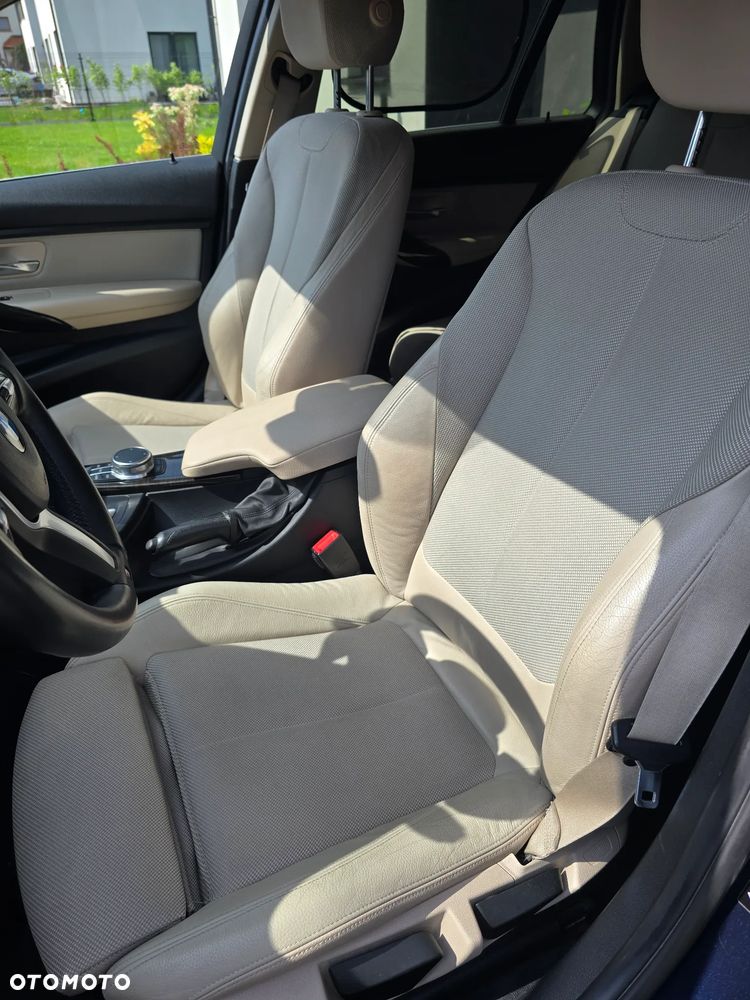 BMW Seria 3 320d xDrive Sport Line - 17