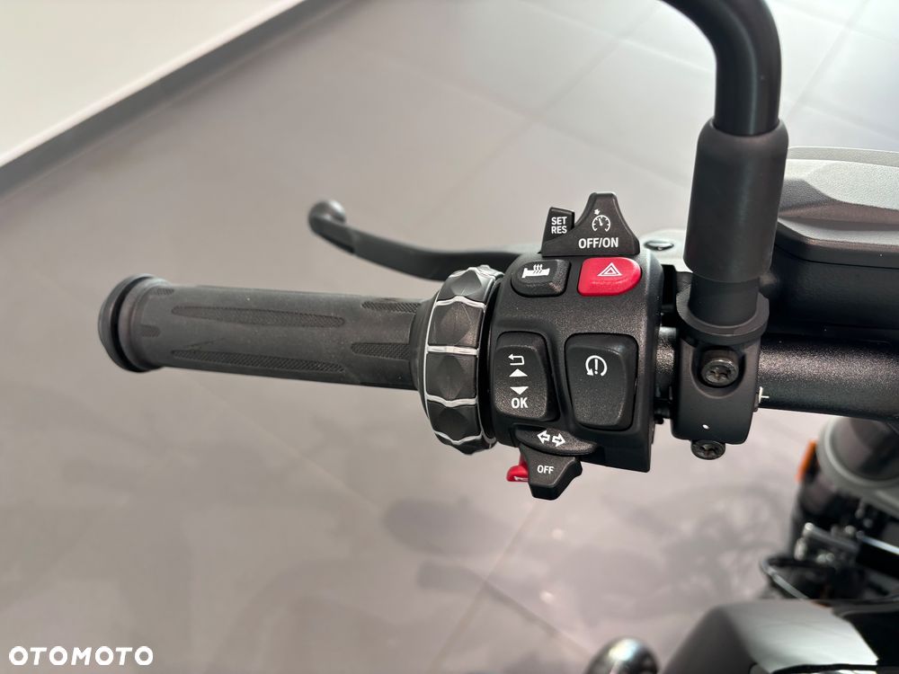 BMW R - 13