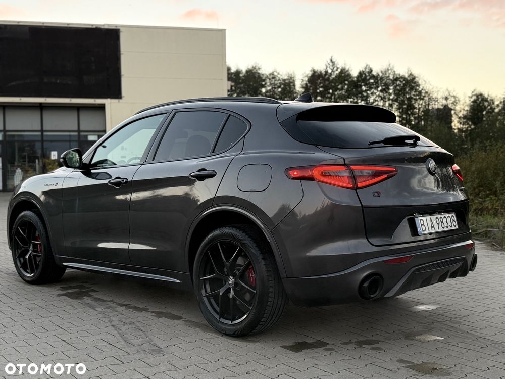 Alfa Romeo Stelvio 2.0 Turbo Veloce TI Q4 - 18