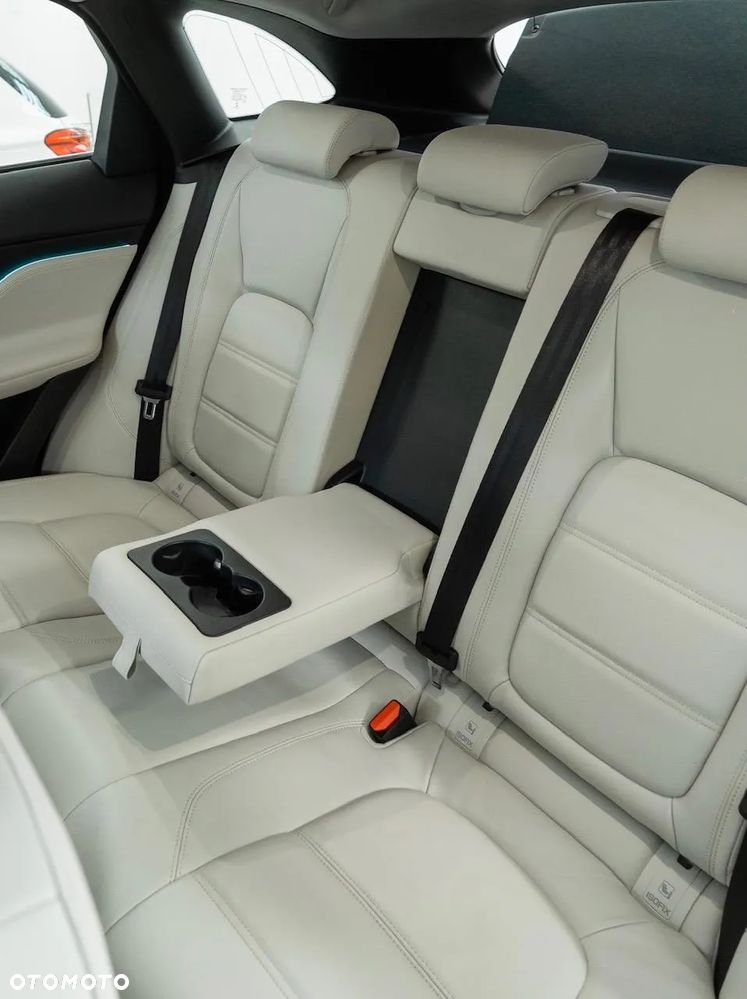 Jaguar F-Pace 2.0 i4D RWD Prestige - 6