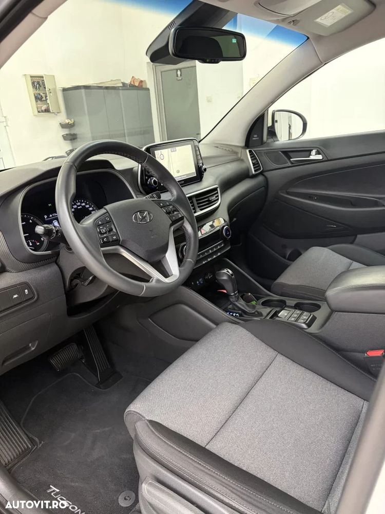 Hyundai Tucson - 12