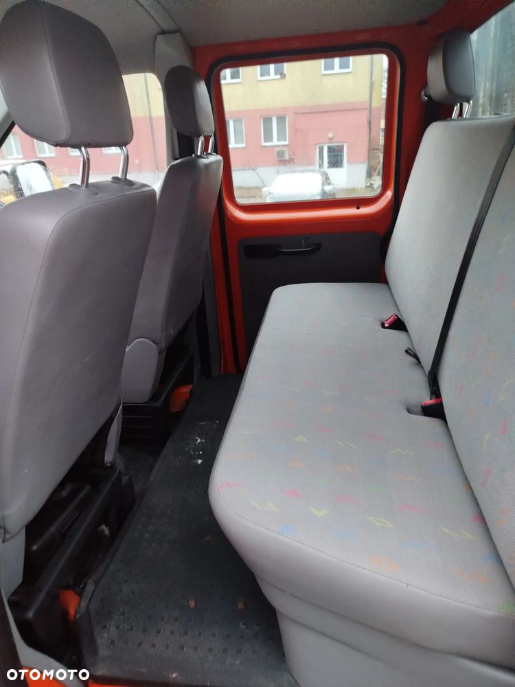 Volkswagen Transporter T5 - 5