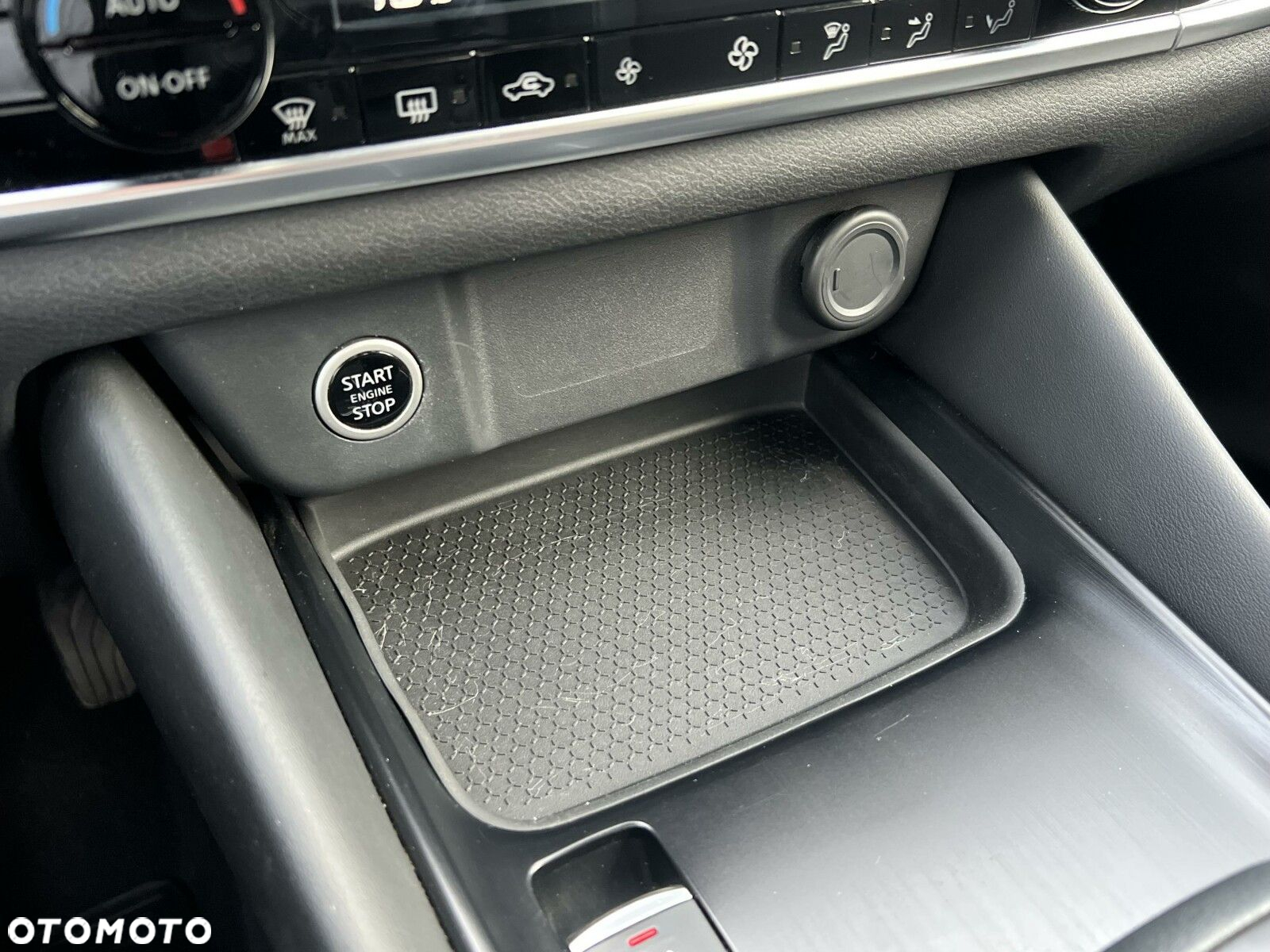 Nissan Qashqai - 32
