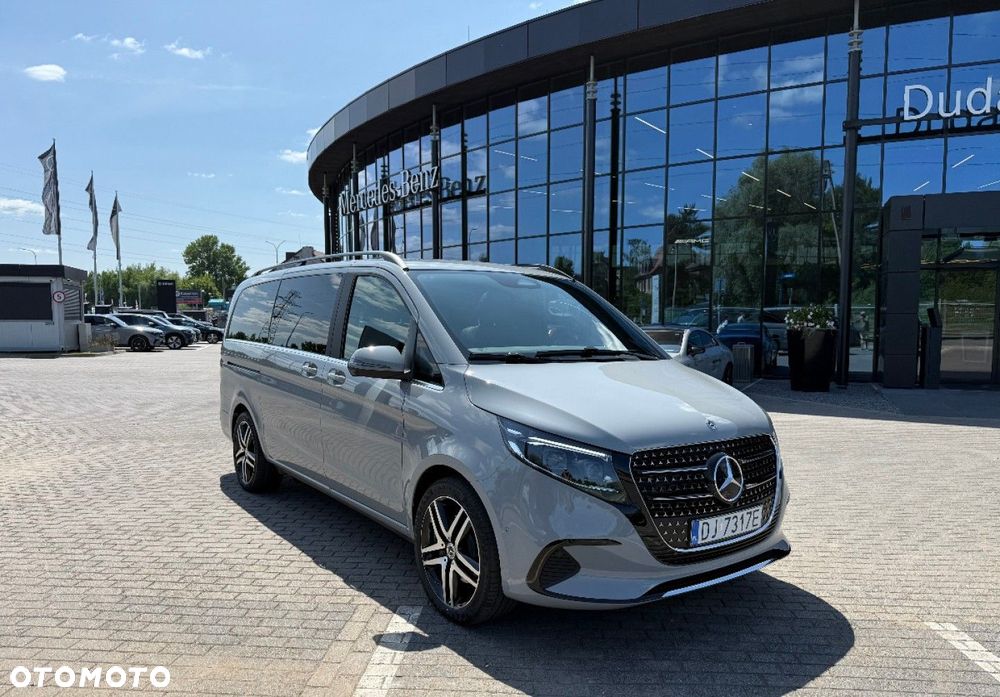 Mercedes-Benz Klasa V - 9