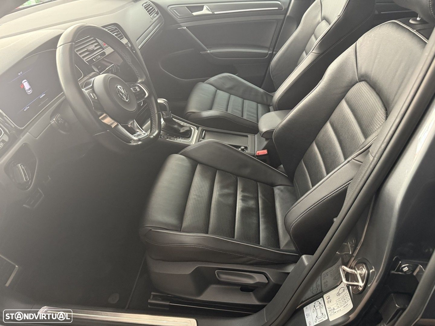VW Golf 2.0 TDI GTD DSG - 6