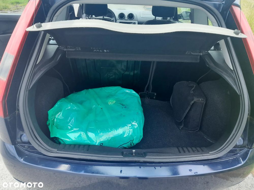 Ford Fiesta - 11