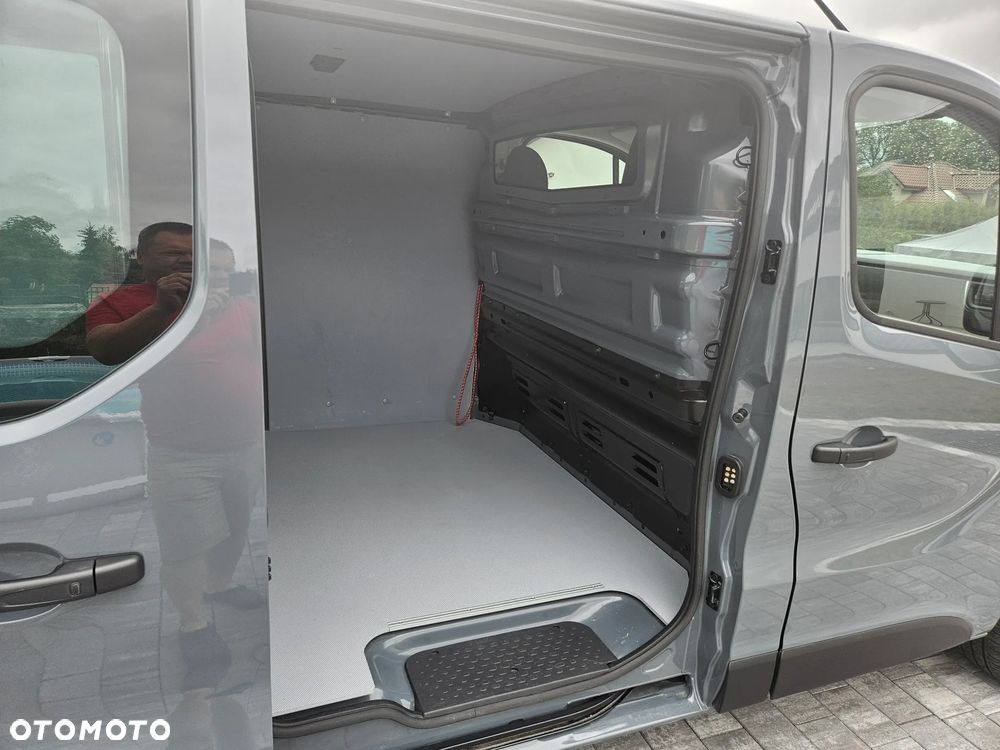 Renault Trafic - 9