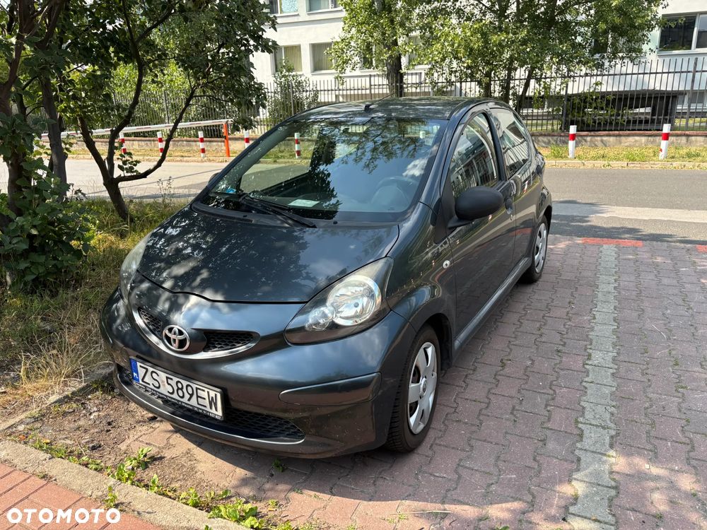 Toyota Aygo - 2