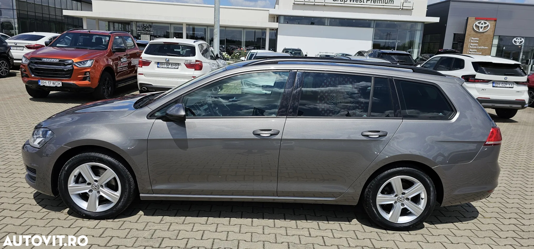 Volkswagen Golf 1.6 TDI BlueMotion Technology DSG Comfortline - 2