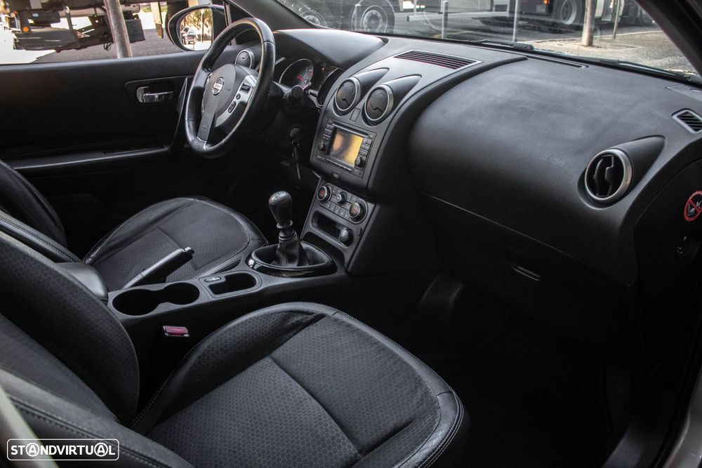 Nissan Qashqai 1.6 dCi N-Connecta - 22