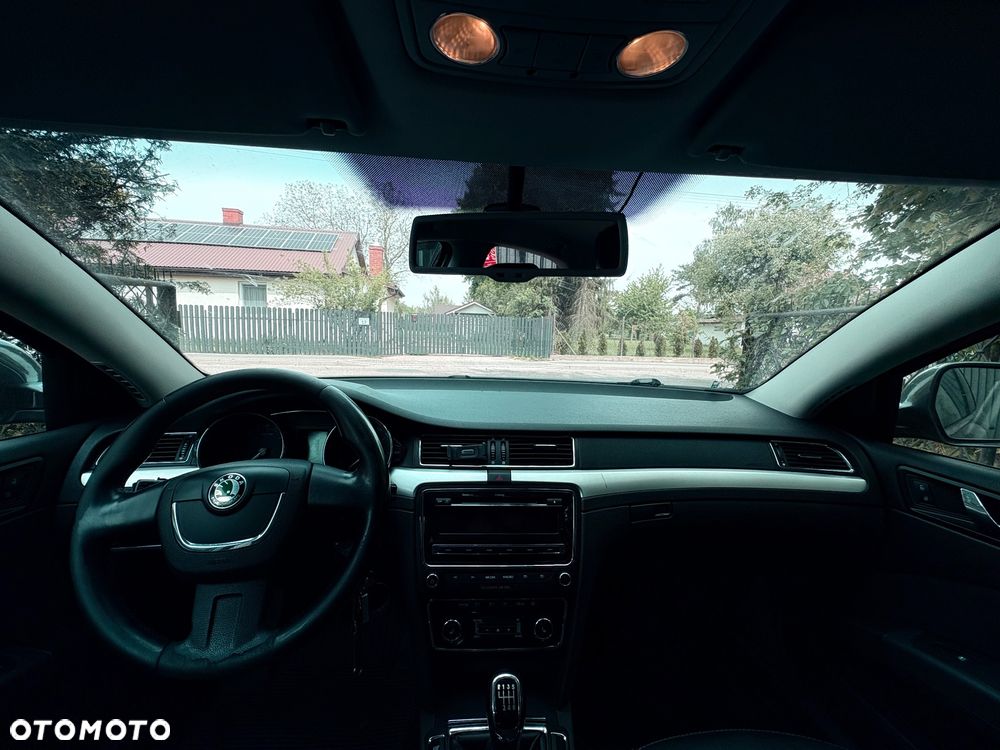 Skoda Superb 2.0 TDI Comfort - 6