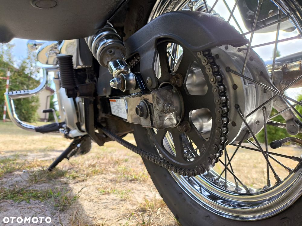 Suzuki Intruder - 11