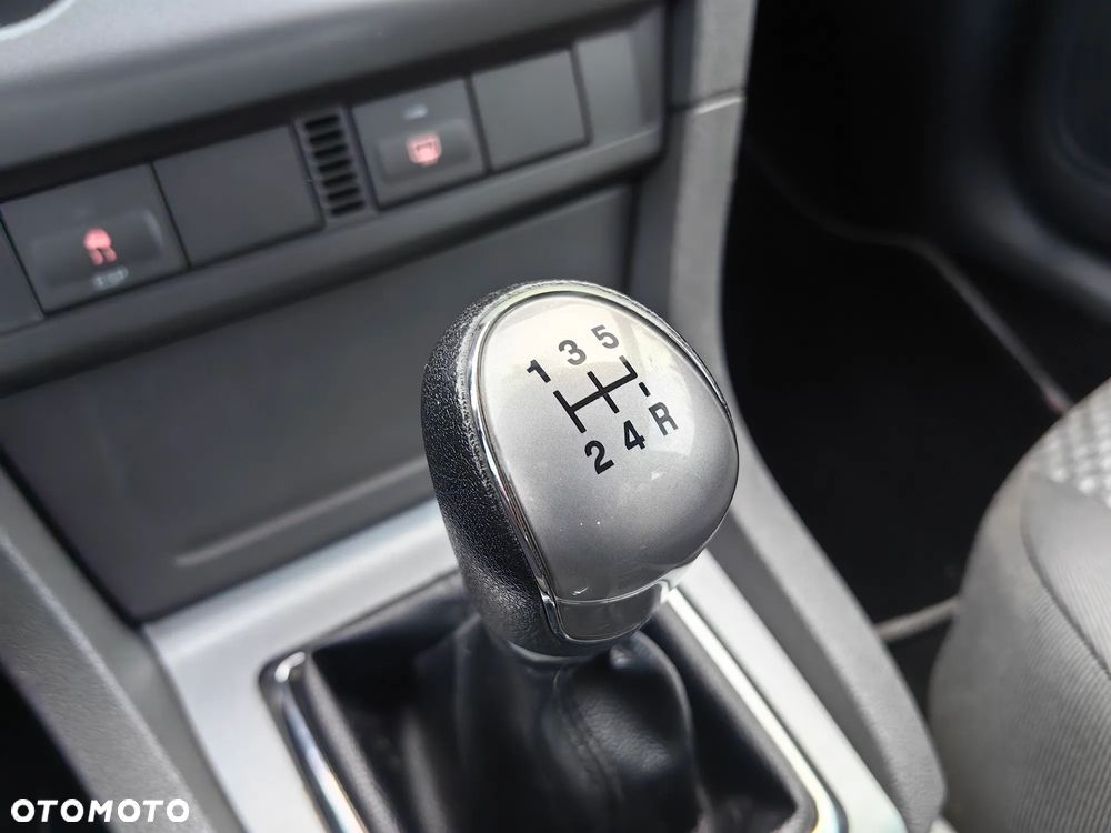 Ford Focus 1.6 Sport - 19
