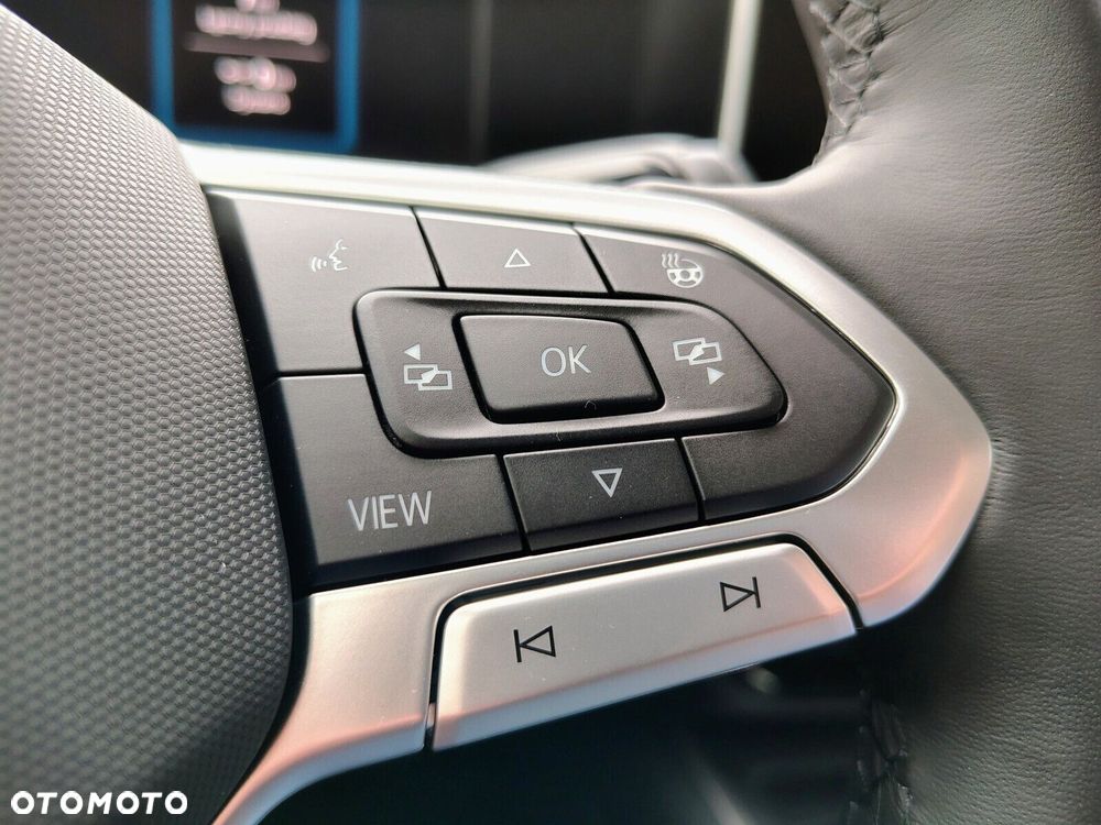 Volkswagen Passat - 17