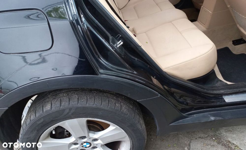 BŁOTNIK TYLNY PRAWY BMW X3 E83 668/9 - 2